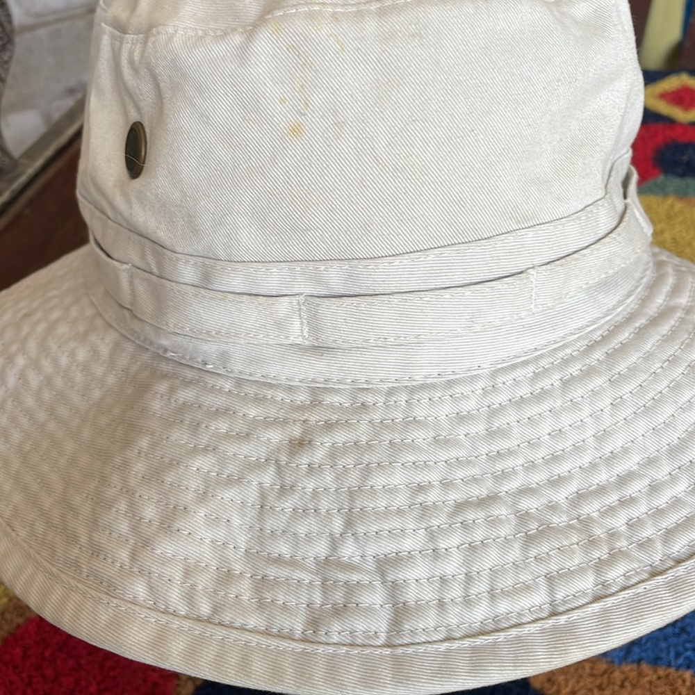 Safari Rainhat - Picture 6 of 8